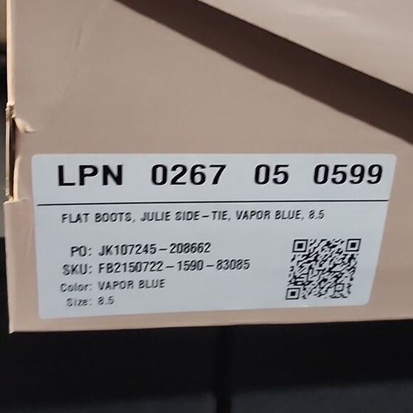 Boots - Picture 5 of 5